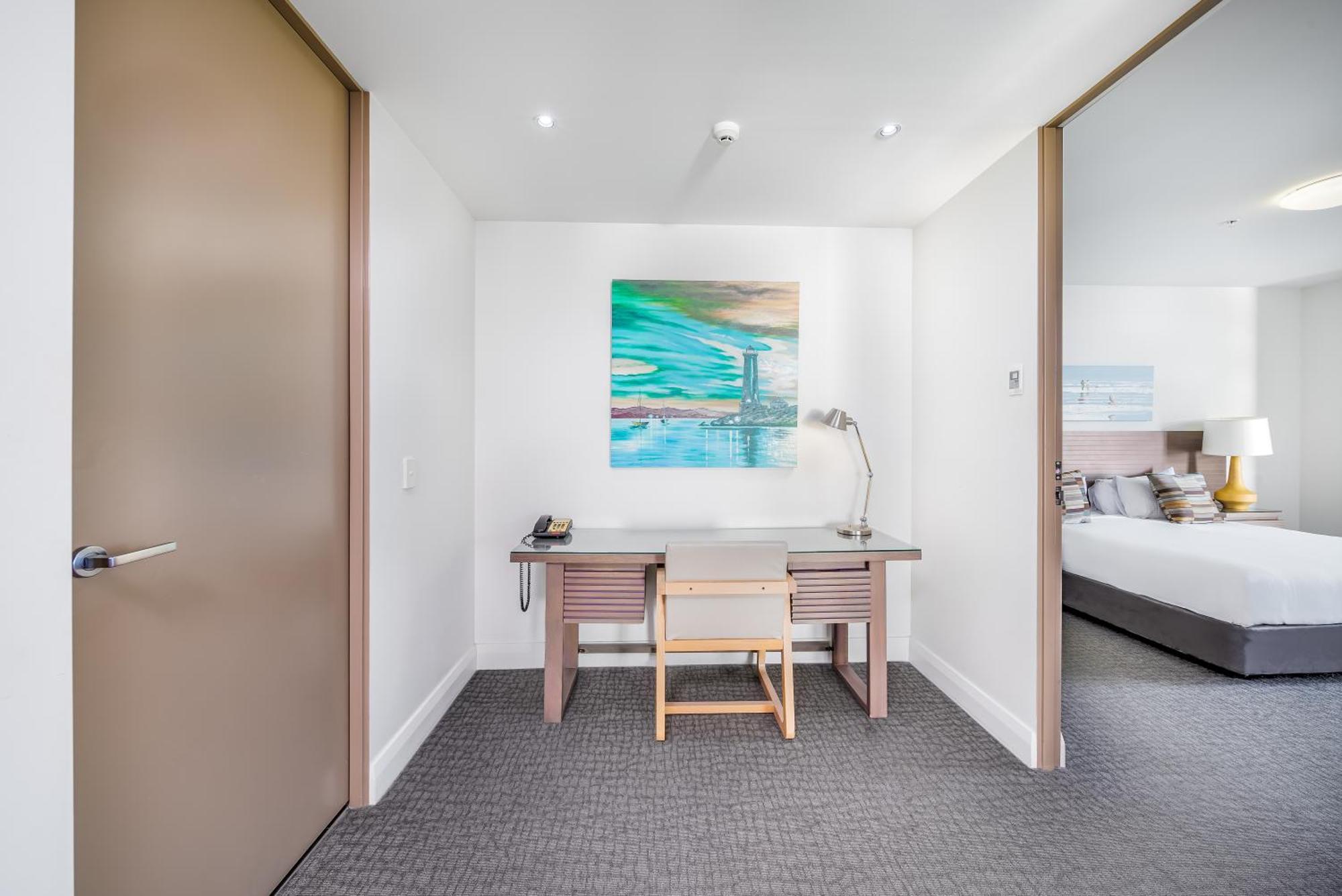 Oaks Redcliffe Mon Komo Suites Exterior photo