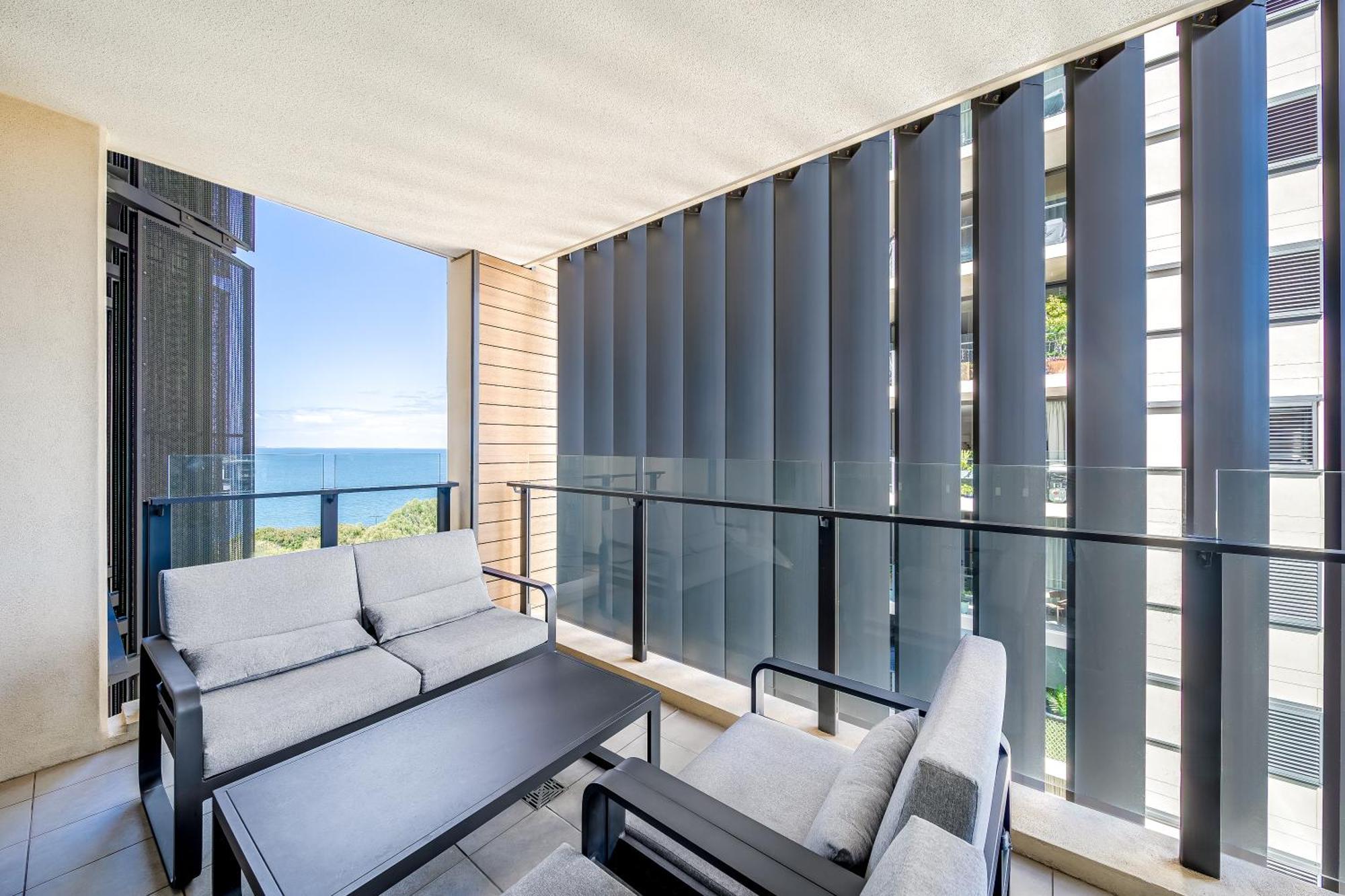 Oaks Redcliffe Mon Komo Suites Exterior photo