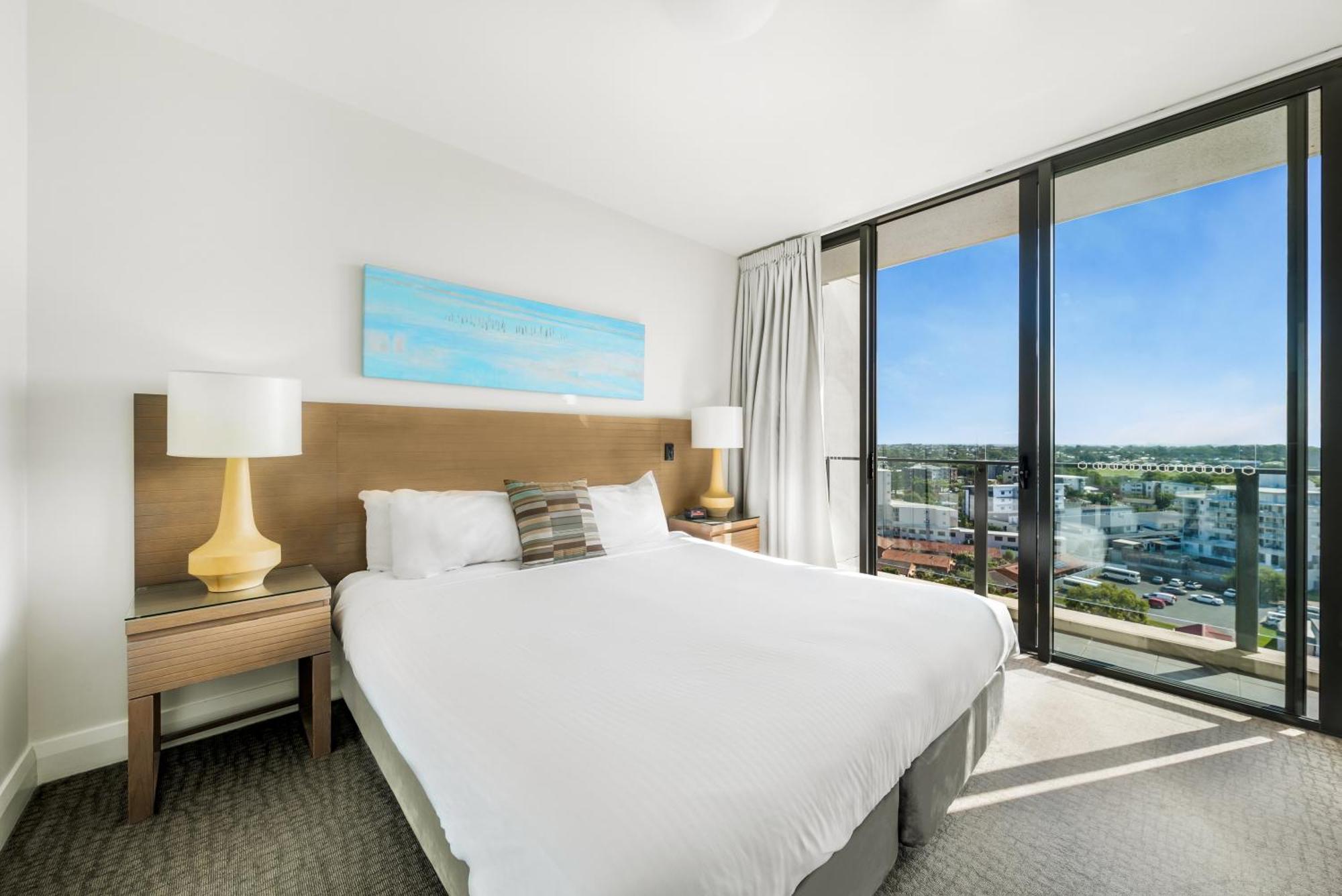 Oaks Redcliffe Mon Komo Suites Exterior photo